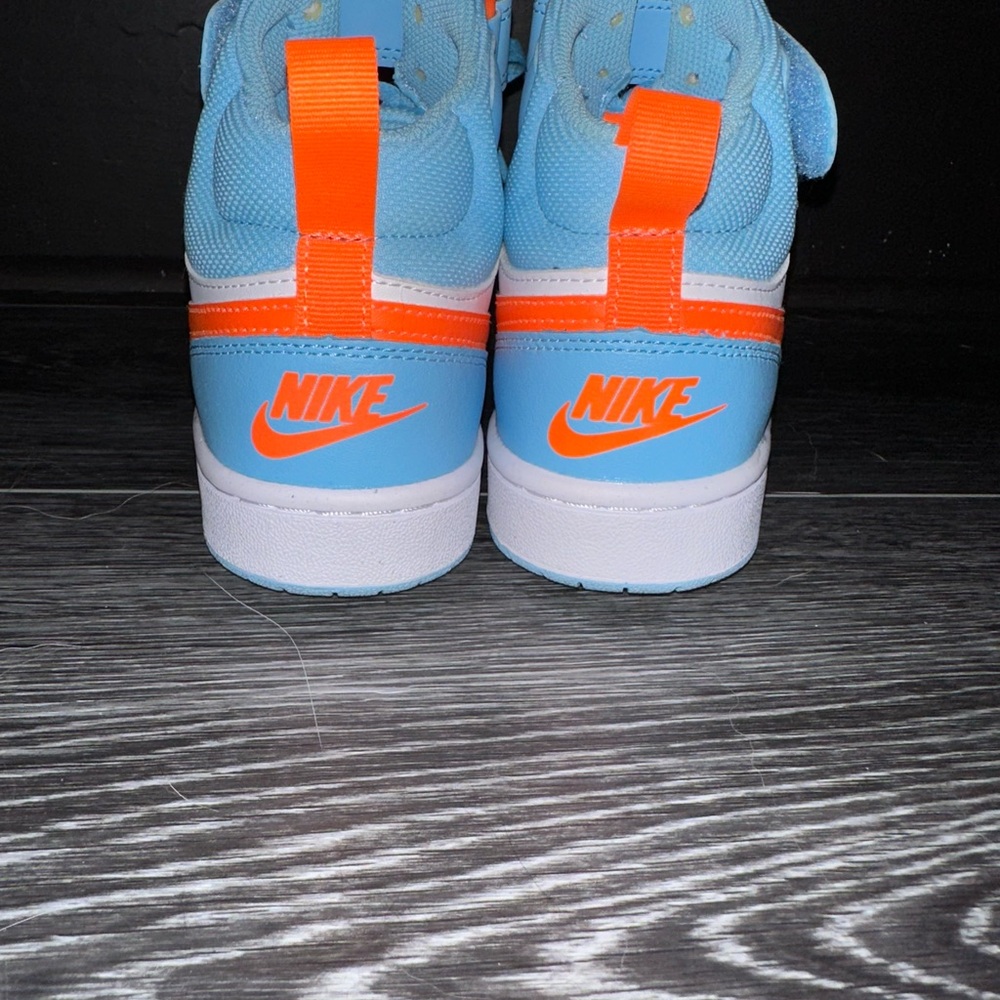 Nike Sky Blue and Orange High-Tops - Picture 4 of 6